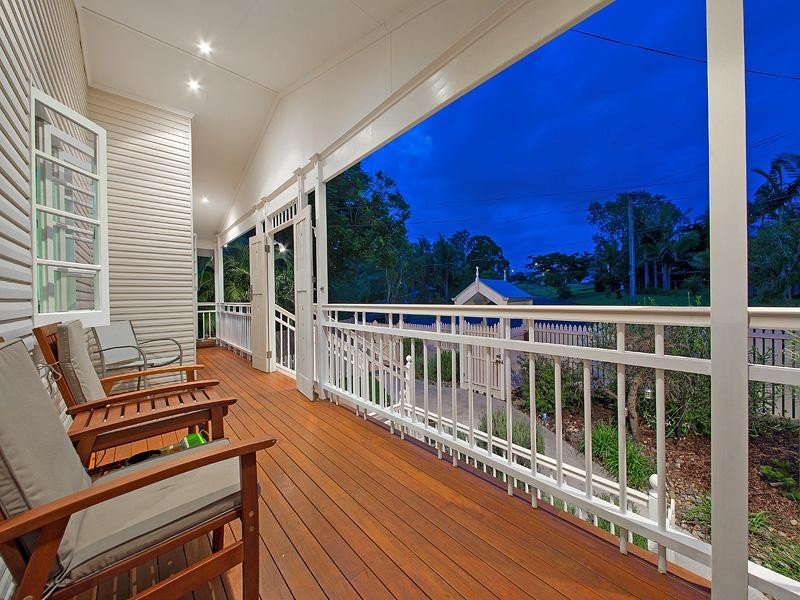 24 Muriel Ave, Manly West QLD 4179