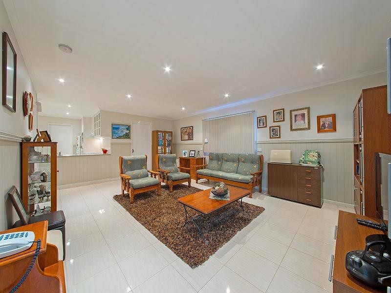 24 Muriel Ave, Manly West QLD 4179