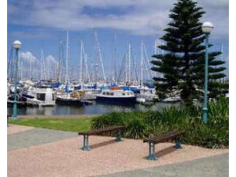 2/178 Stratton Tce, Manly QLD 4179