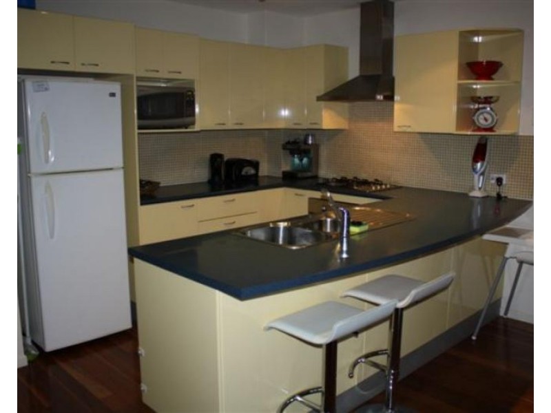 2/178 Stratton Tce, Manly QLD 4179