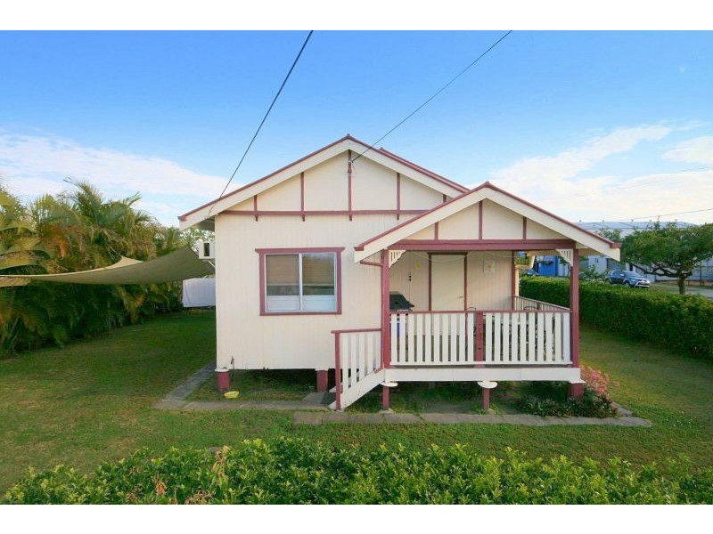 3 Drayton Tce, Wynnum QLD 4178