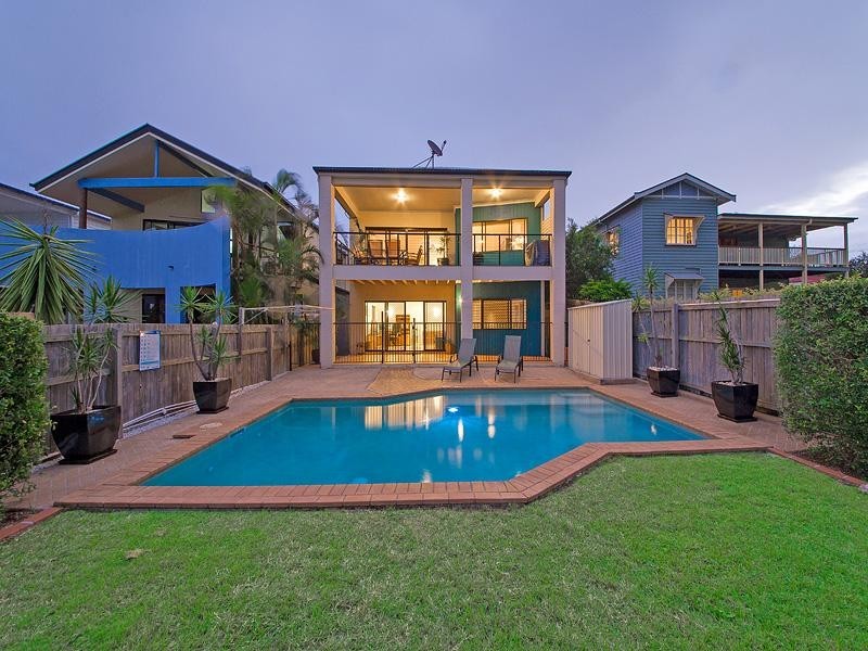 142 Melville Tce, Manly QLD 4179