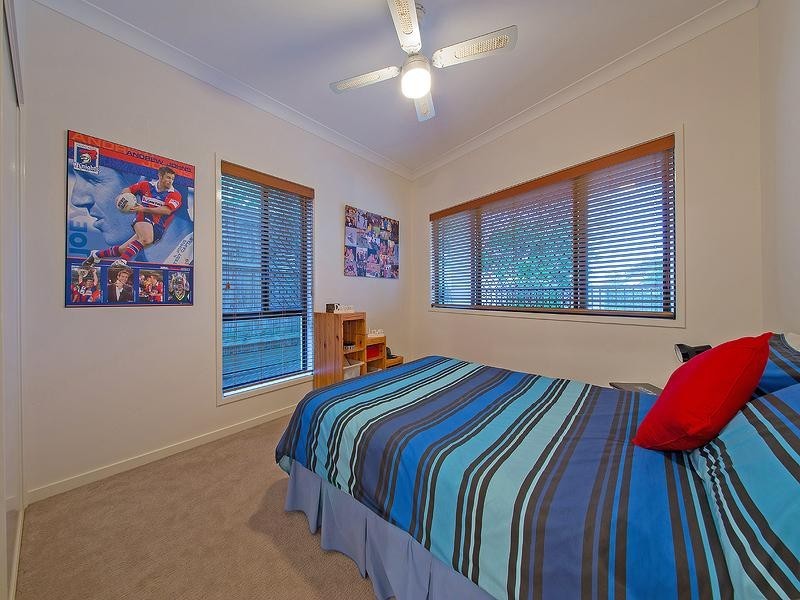 142 Melville Tce, Manly QLD 4179