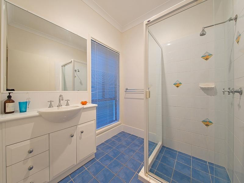 142 Melville Tce, Manly QLD 4179