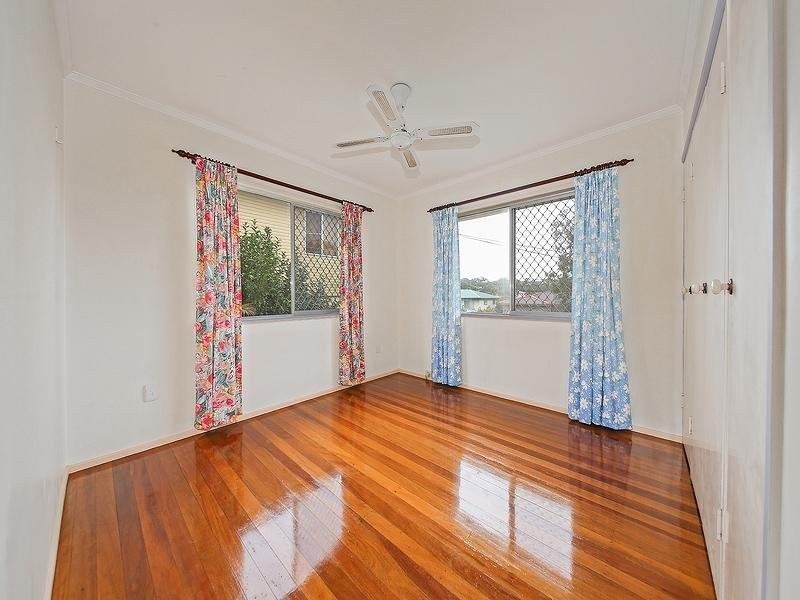 12 Meron Street, Wynnum West QLD 4178