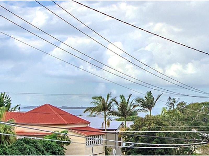 76 Glenora St, Wynnum QLD 4178