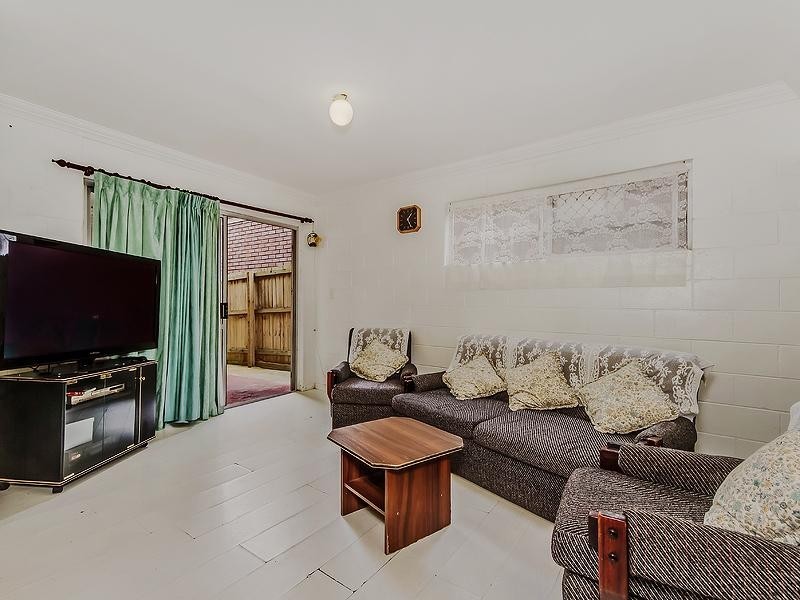 76 Glenora St, Wynnum QLD 4178