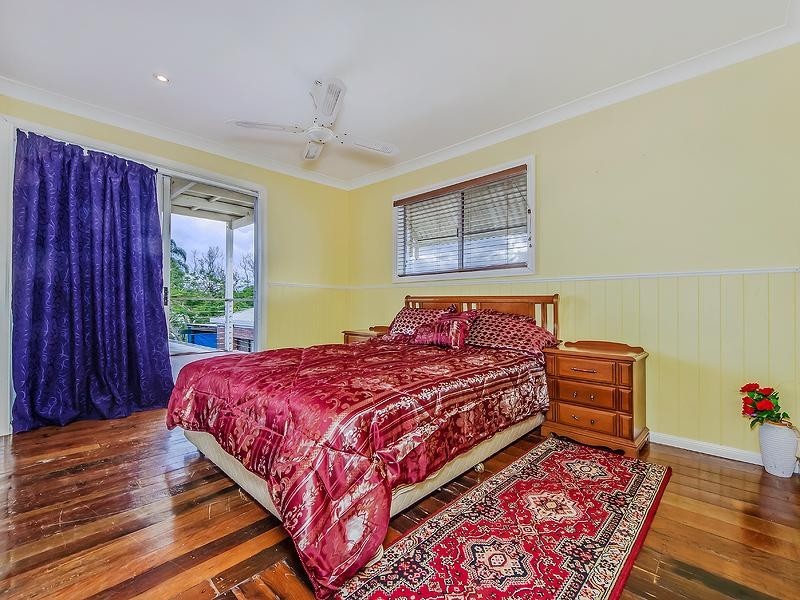 76 Glenora St, Wynnum QLD 4178