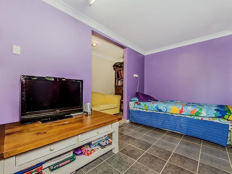 73 Glenora Street, Wynnum QLD 4178