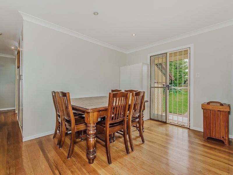 73 Glenora Street, Wynnum QLD 4178