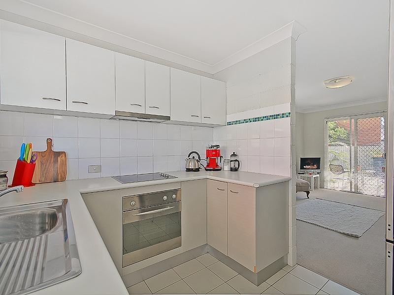 6/27 Agnes St, Wynnum QLD 4178