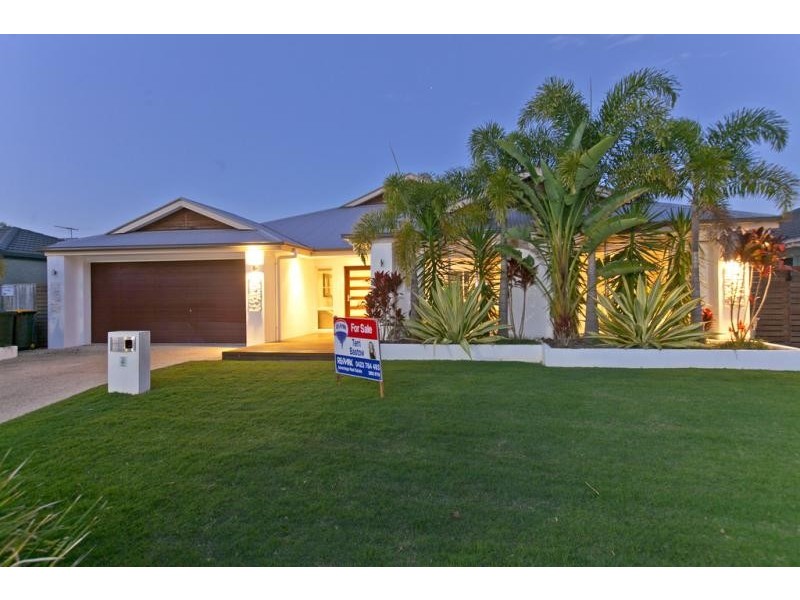 4 Brush Box Pl, Wakerley QLD 4154