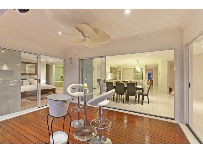 4 Brush Box Pl, Wakerley QLD 4154