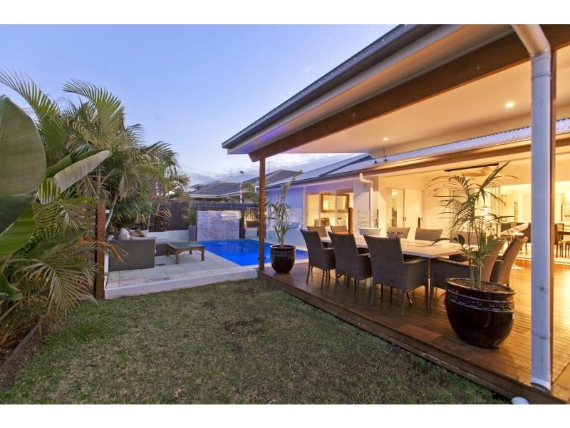 4 Brush Box Pl, Wakerley QLD 4154