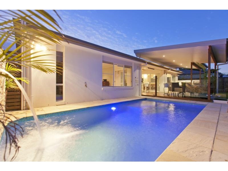 4 Brush Box Pl, Wakerley QLD 4154