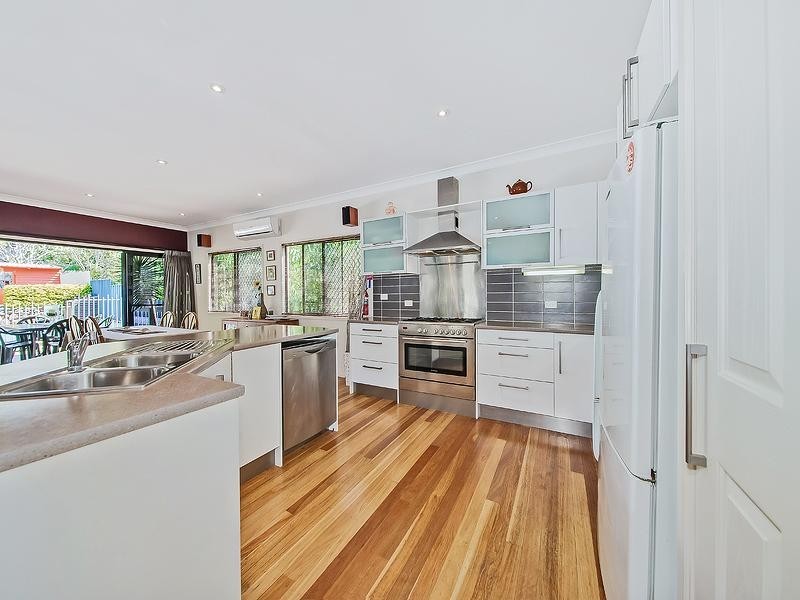 149 Melville Tce, Manly QLD 4179
