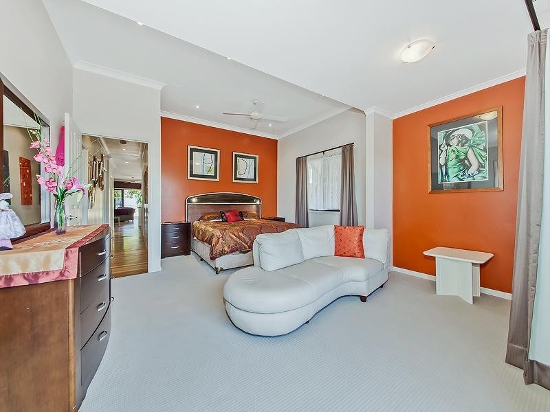 149 Melville Tce, Manly QLD 4179
