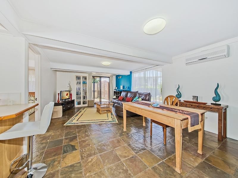 149 Melville Tce, Manly QLD 4179