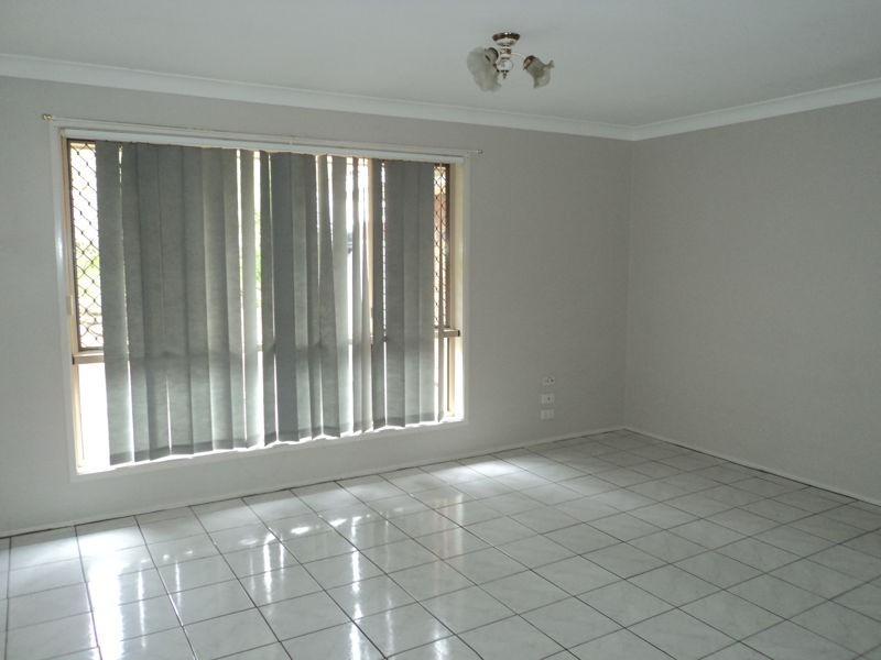 27 Constellation Way, Wynnum QLD 4178