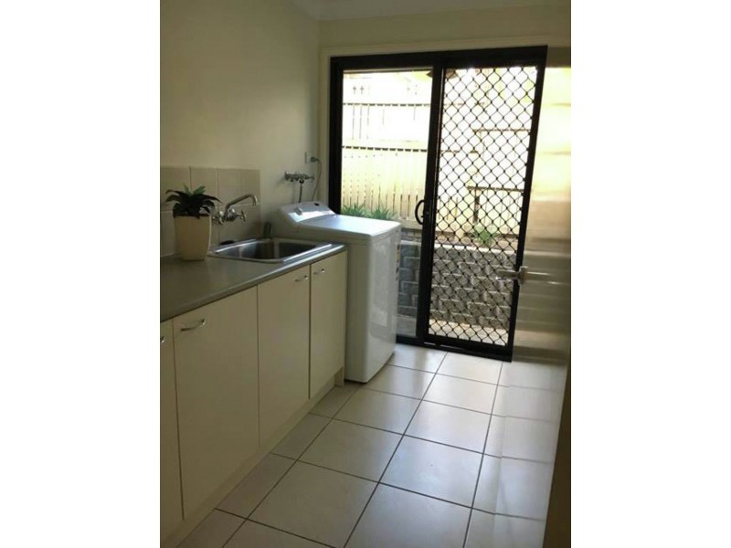 168 Hindes Street, Lota QLD 4179