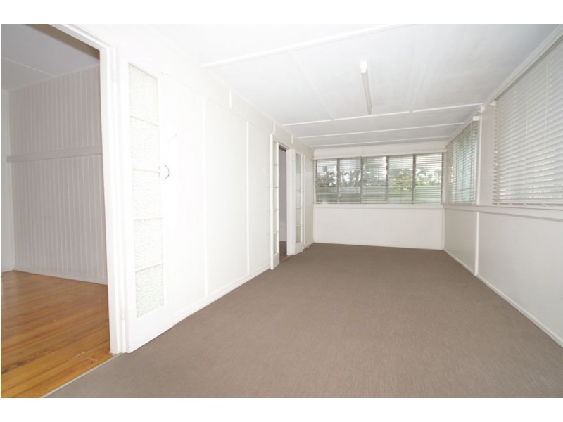 54 Buderim Street, Manly QLD 4179