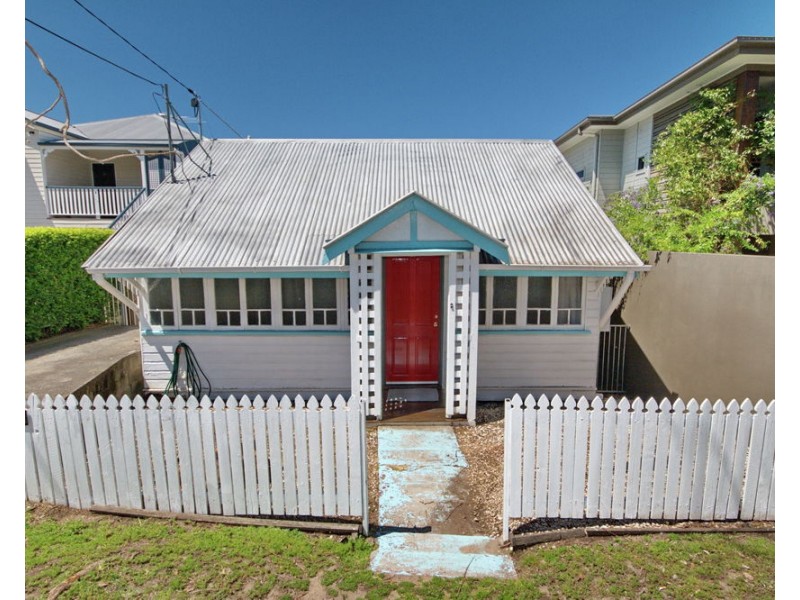 30 Oakley Street, Manly QLD 4179