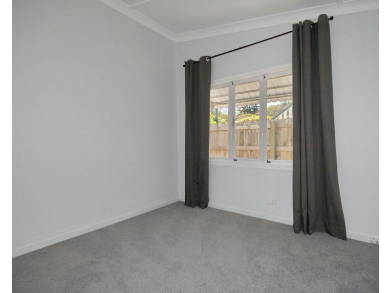 30 Oakley Street, Manly QLD 4179