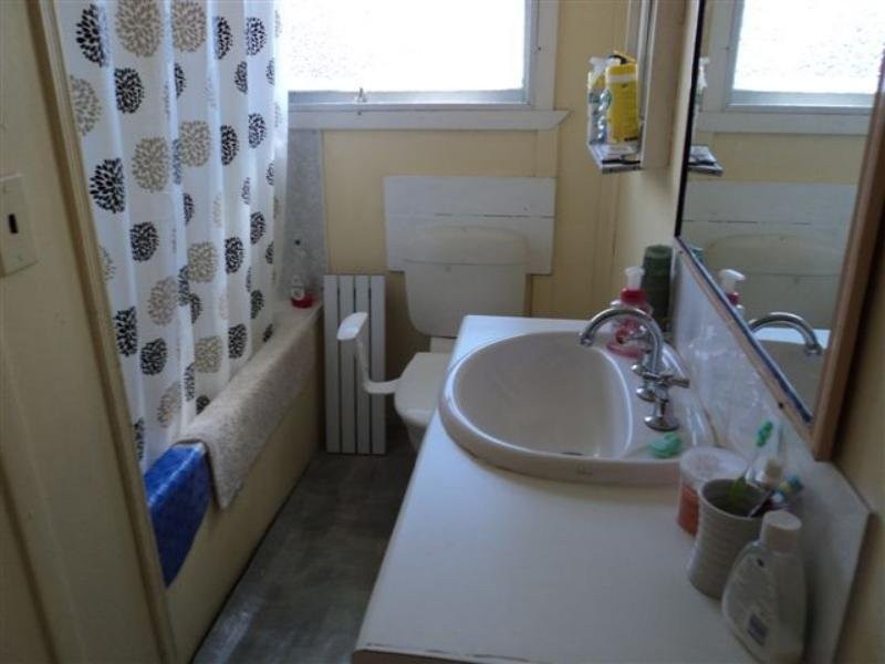 2/44 Grattan Terrace, Wynnum QLD 4178