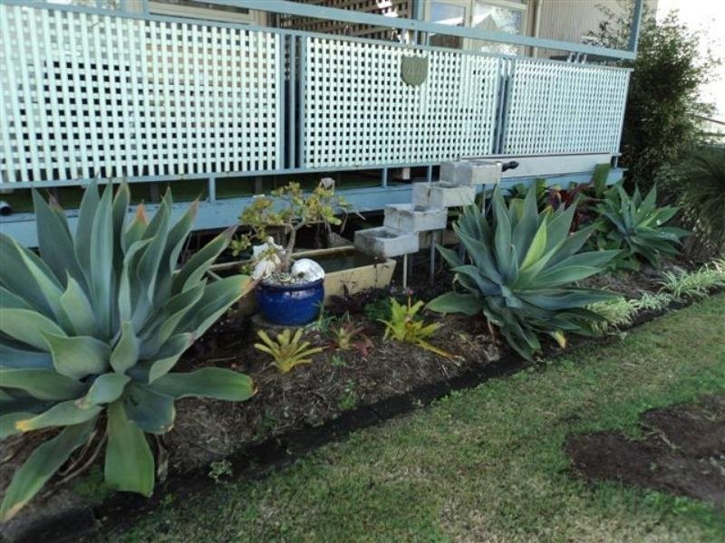 2/44 Grattan Terrace, Wynnum QLD 4178