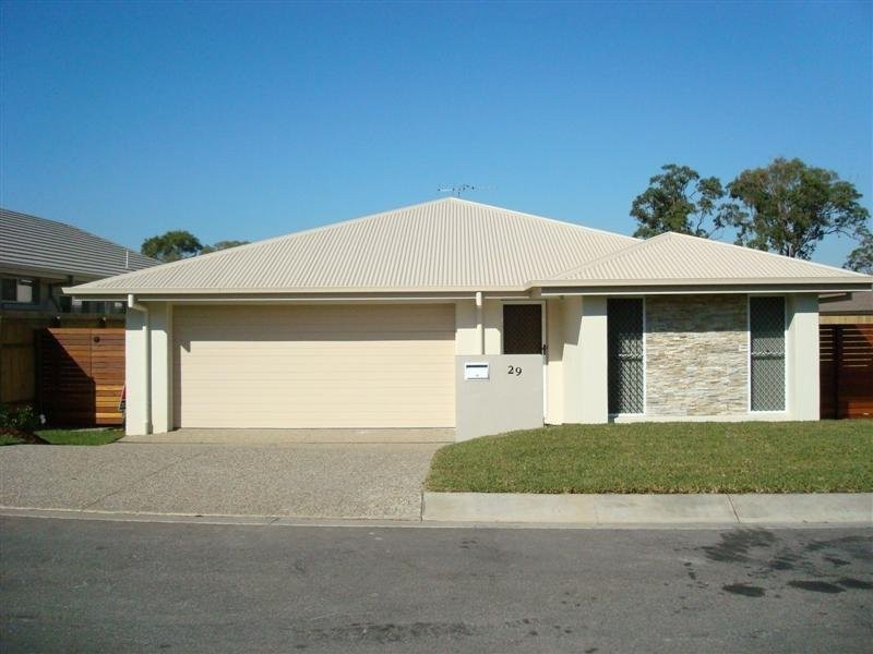29 Dundee Crescent, Wakerley QLD 4154