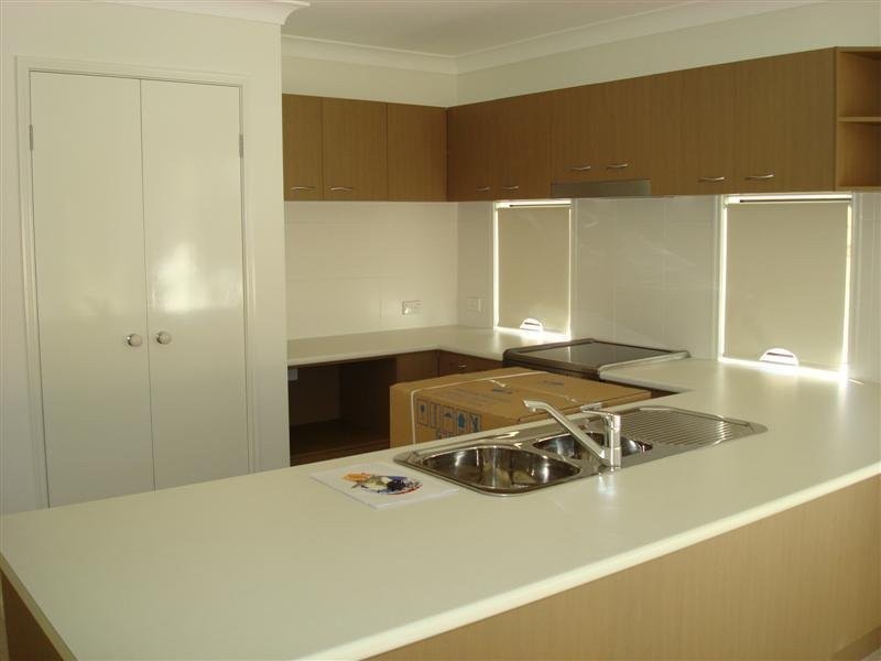29 Dundee Crescent, Wakerley QLD 4154