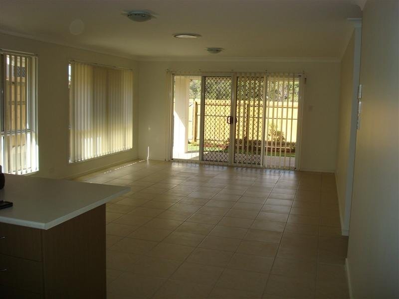 29 Dundee Crescent, Wakerley QLD 4154