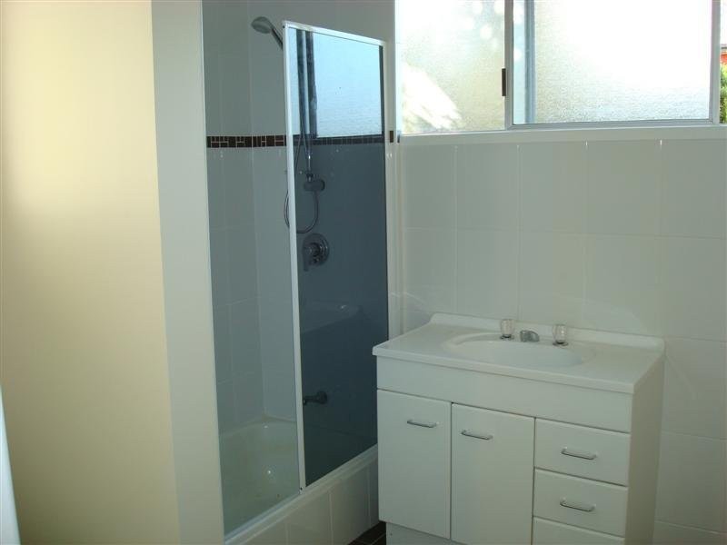699 Esplanade Esplanade, Lota QLD 4179