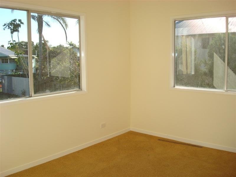 699 Esplanade Esplanade, Lota QLD 4179