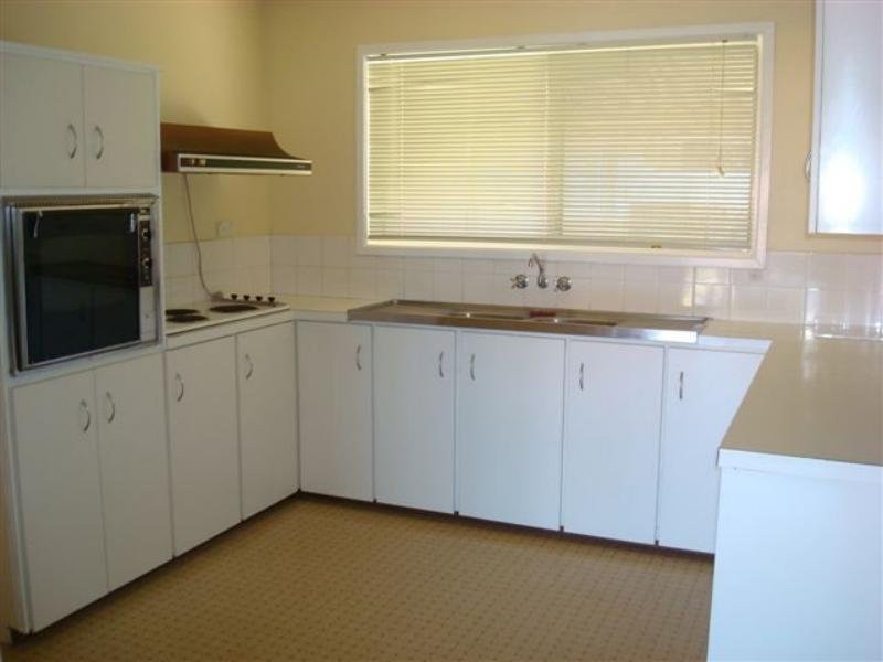 1 Dalkerry Street, Wynnum West QLD 4178
