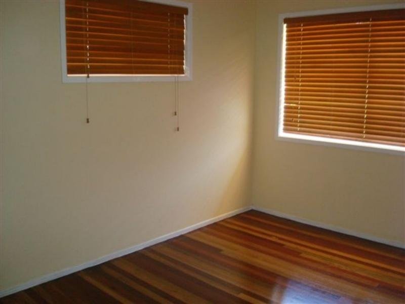 1 Dalkerry Street, Wynnum West QLD 4178