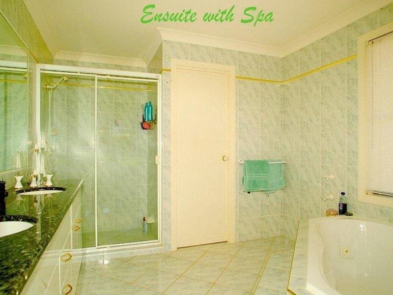 206 Wellington Street, Ormiston QLD 4160