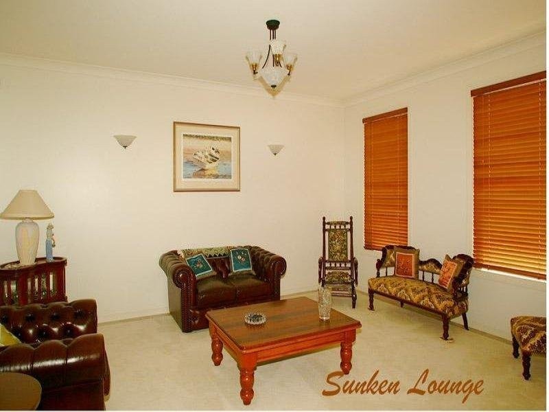 206 Wellington Street, Ormiston QLD 4160