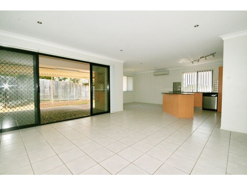 84B Blackwood Road, Manly West QLD 4179