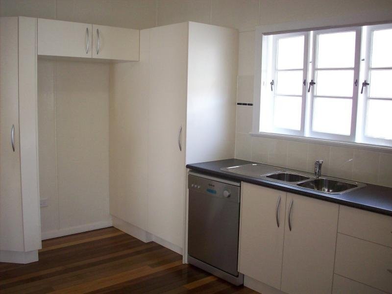 21 Buderim Street, Manly QLD 4179