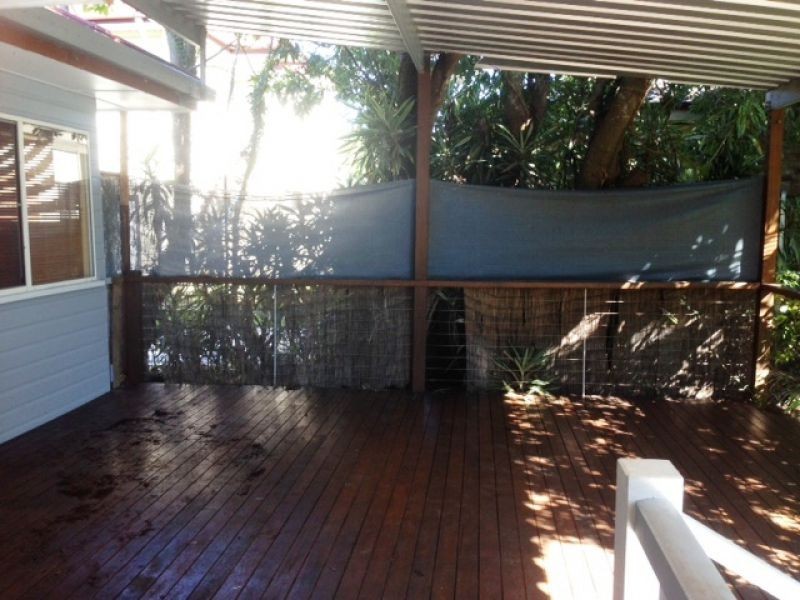 11 Roseneath Parade, Wynnum West QLD 4178