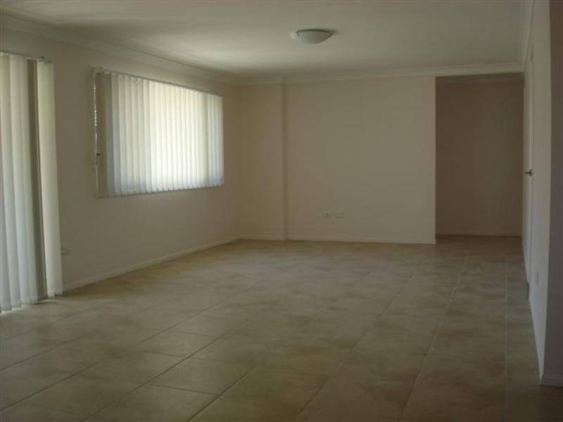 2/151 Pine Street, Wynnum QLD 4178