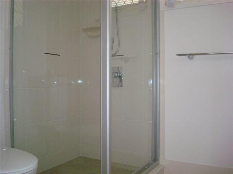 2/151 Pine Street, Wynnum QLD 4178