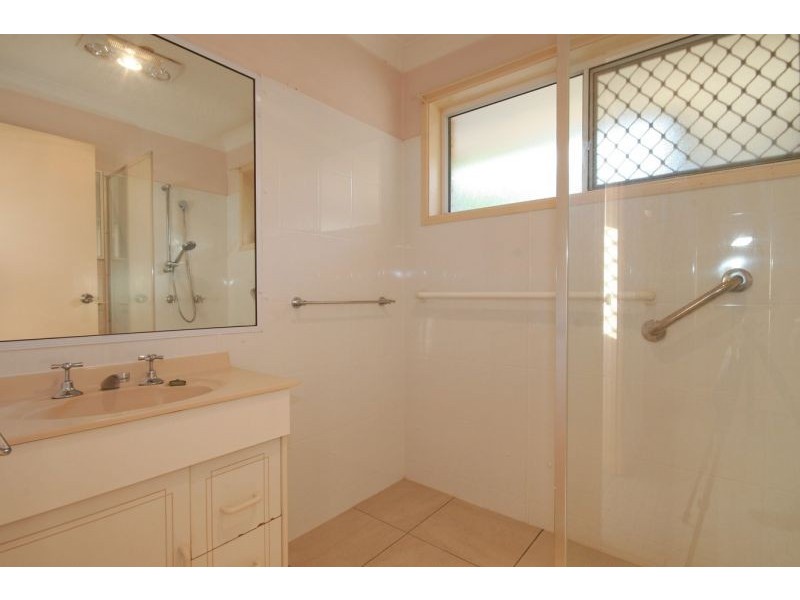2/26 Ronald Street, Wynnum QLD 4178