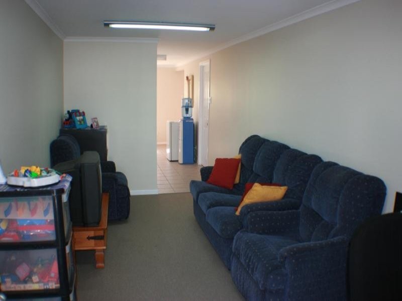 75 Glenora Street, Wynnum QLD 4178