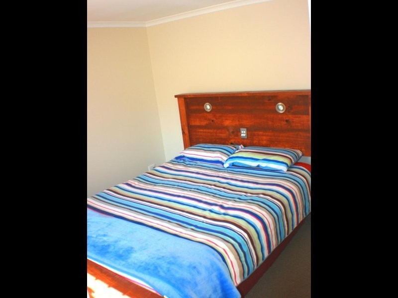 75 Glenora Street, Wynnum QLD 4178