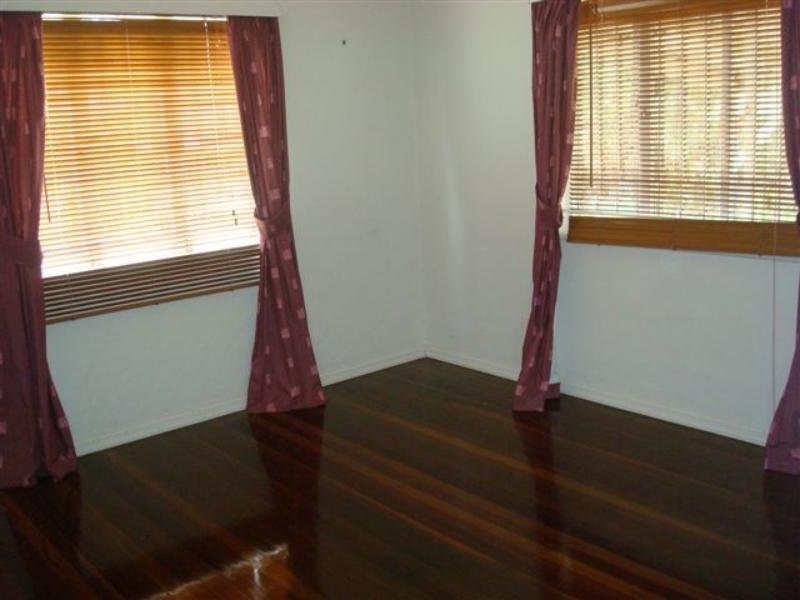 20 Duncan Street, Wynnum West QLD 4178