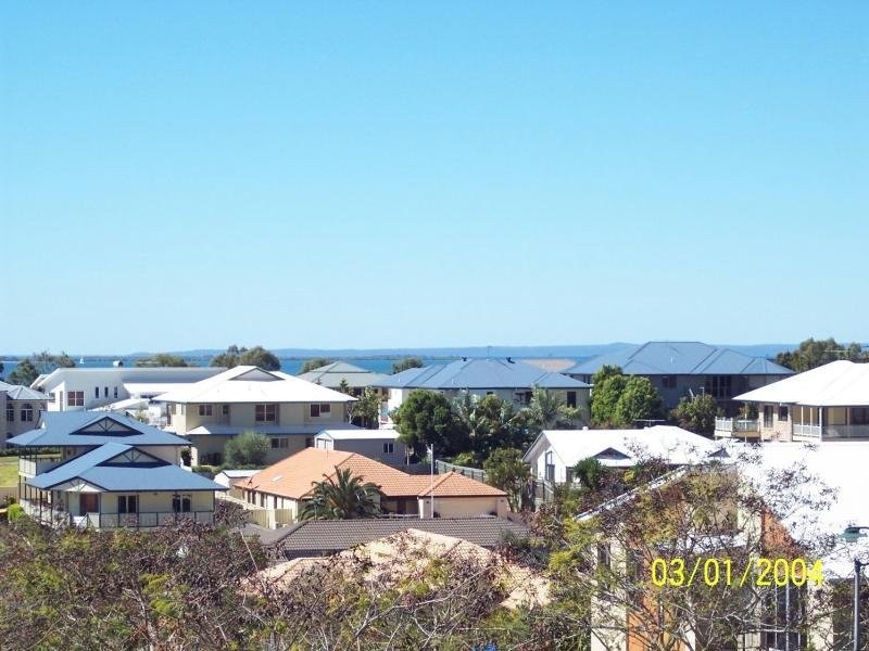 11 Lahey Close, Wynnum QLD 4178