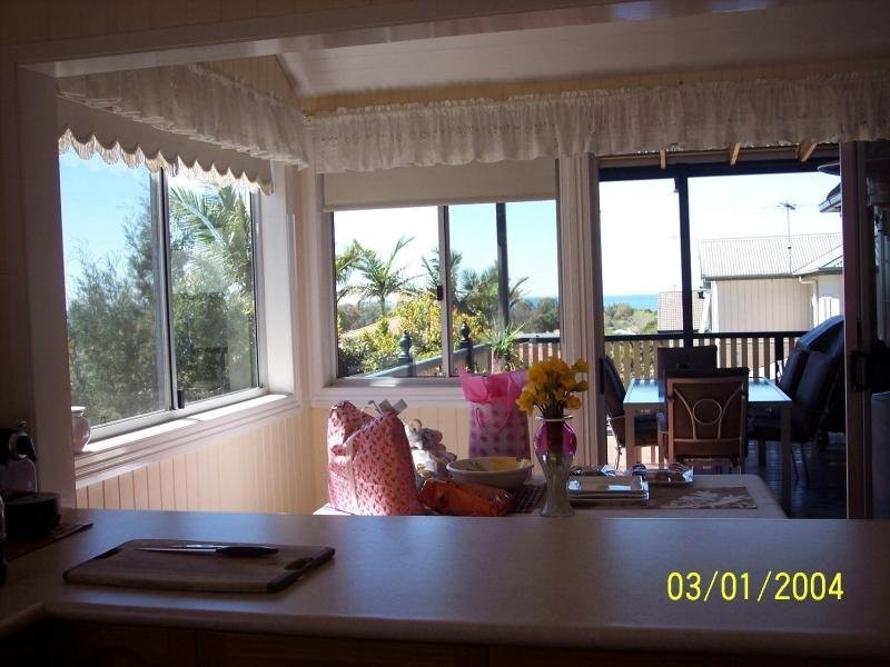 11 Lahey Close, Wynnum QLD 4178