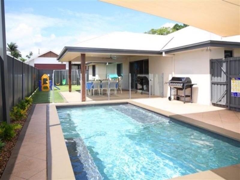 5 Raife Close, Wellington Point QLD 4160